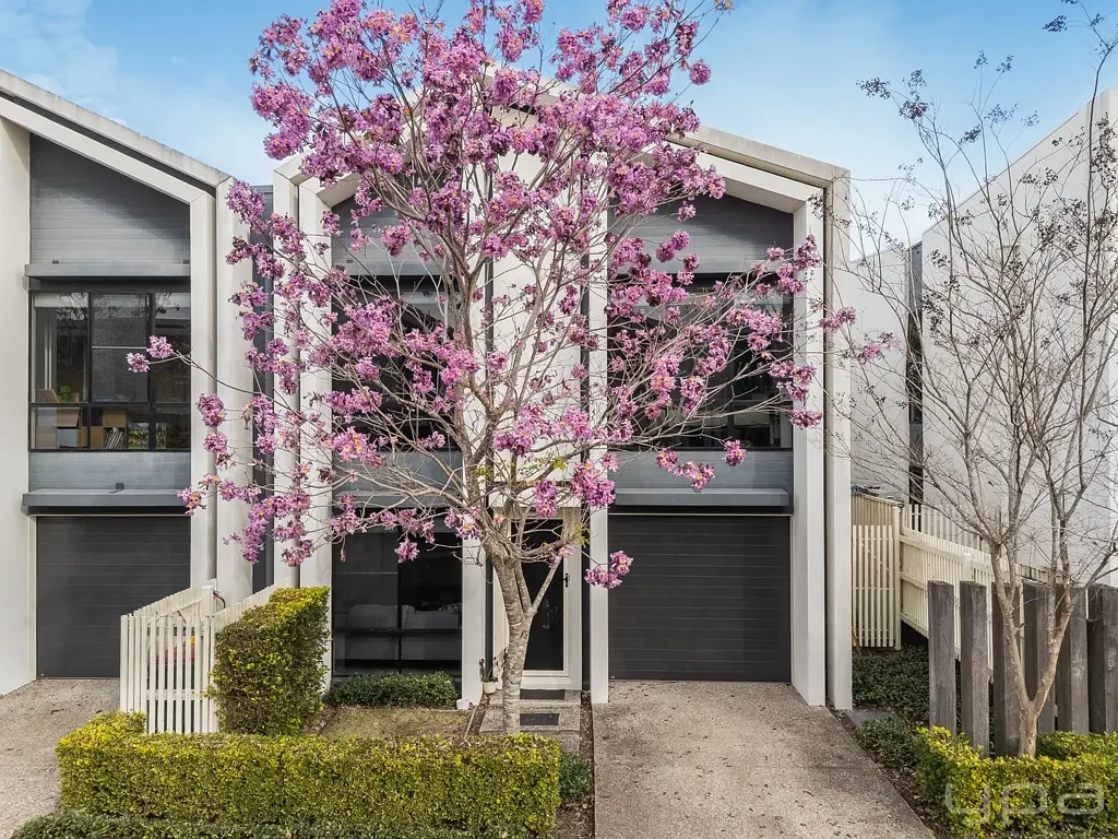 Pimpama 3房  Space, Style & Serious Investment Opportunity returning $36,400 PA