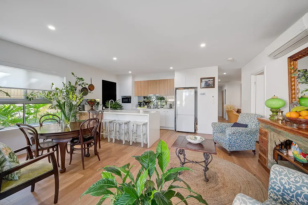 Kings Beach 3ਬੈੱਡਰੂਮ This is coastal living with space, style, and convenience at its best!