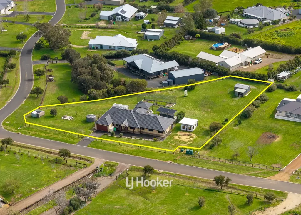 Roelands 4ਬੈੱਡਰੂਮ Contemporary Acreage Living on 1.15 Acres