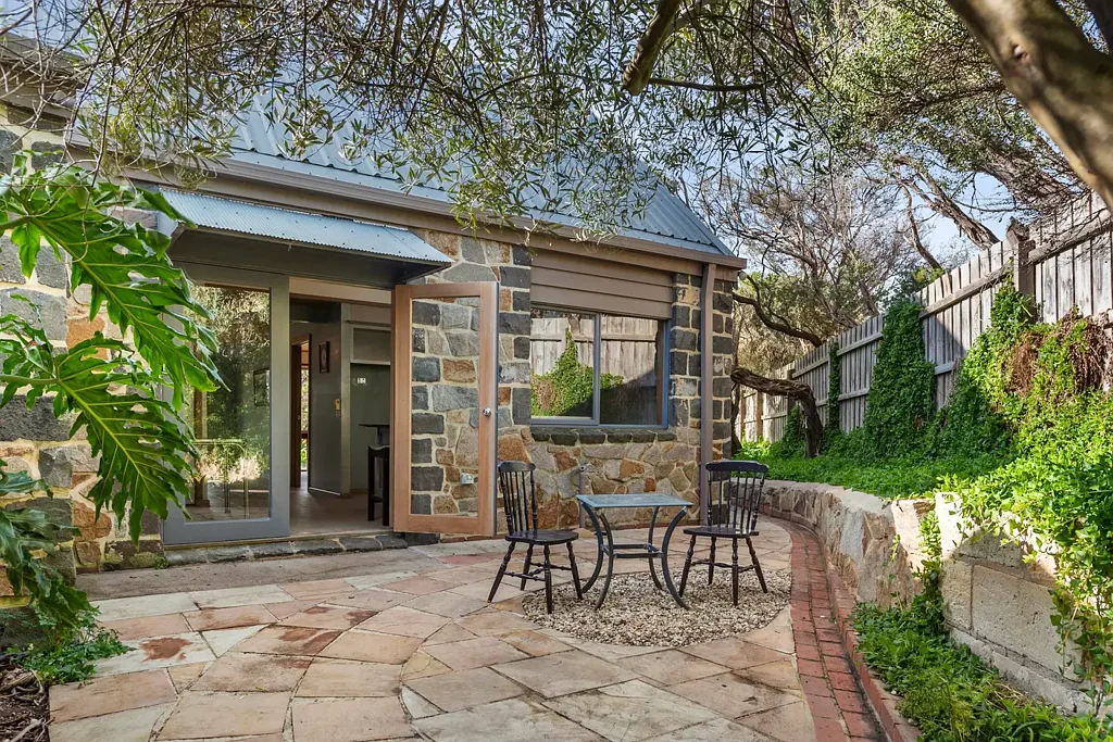8 Myra Court, Rye, VIC 3941
