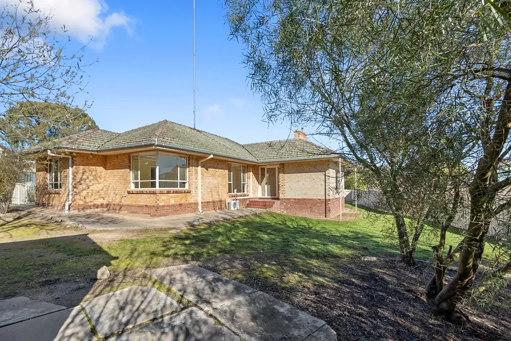 5 Webb Street, Clare, SA 5453