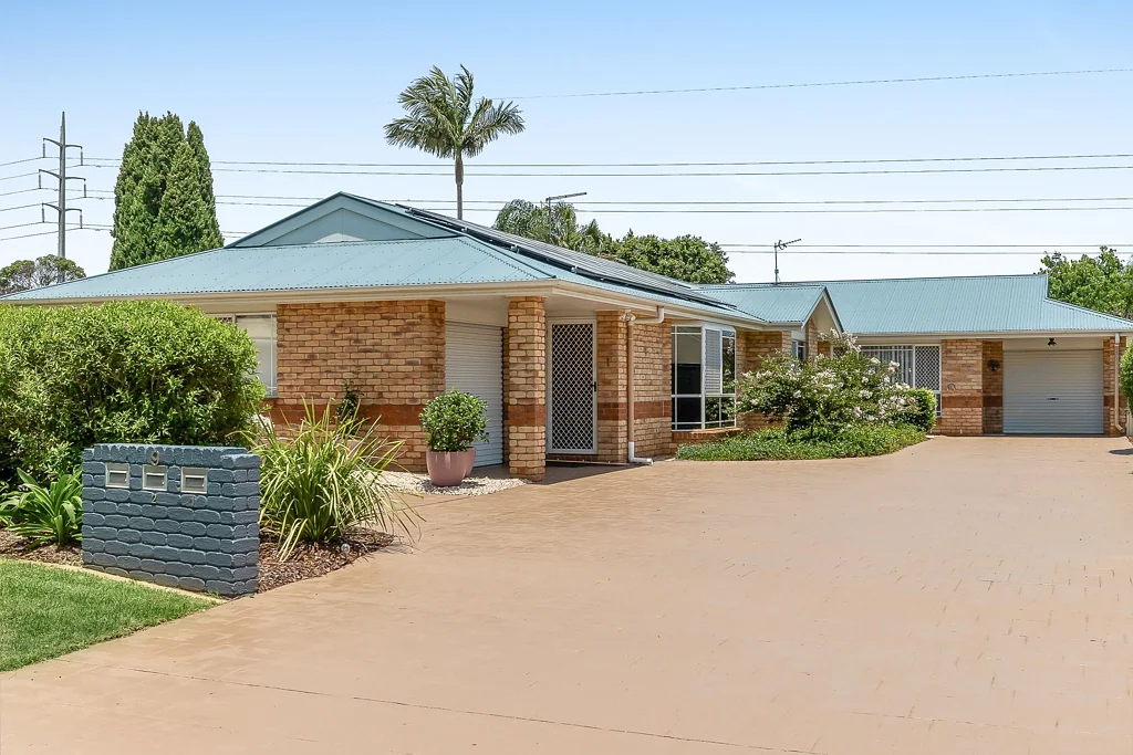 2/9 Emma Drive, Kearneys Spring, QLD 4350