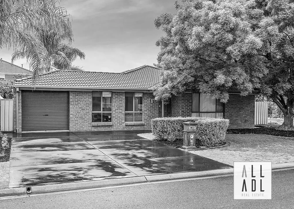 1 Manning Crescent, Pooraka, SA 5095