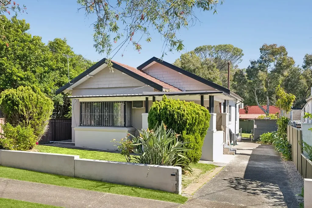 2 Cleary Avenue, Belmore, NSW 2192