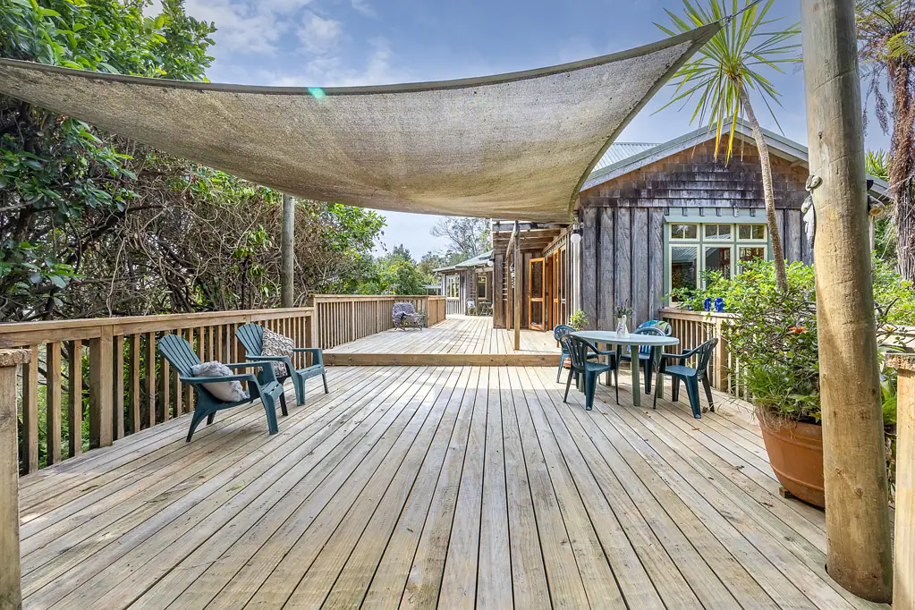 Dargaville Secluded Crafted Sanctuary
