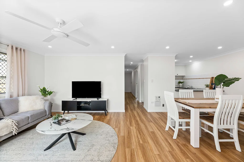 1/6 Beer Court, Kearneys Spring, QLD 4350