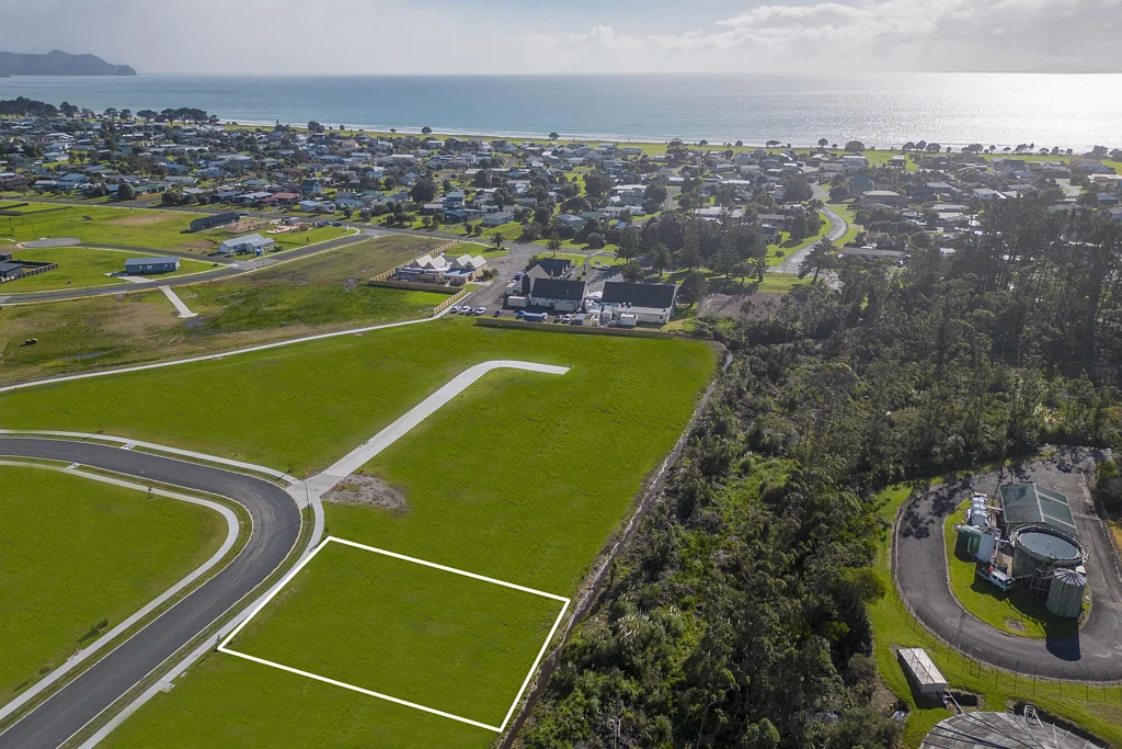 Whitianga  Where Holidays Become Home!!!