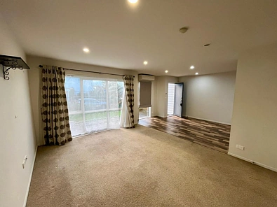 Modern 3-Bedroom Sunnyvale Townhouse, Walk to Train!