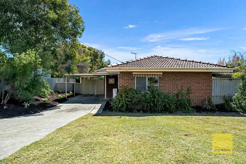 77 Amberton Avenue, Girrawheen, WA 6064