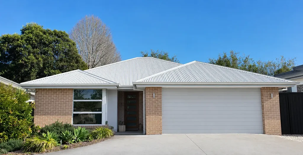 West Nowra 3Kwarto Stylish & Stunning Villa - 75 on Yalwal...