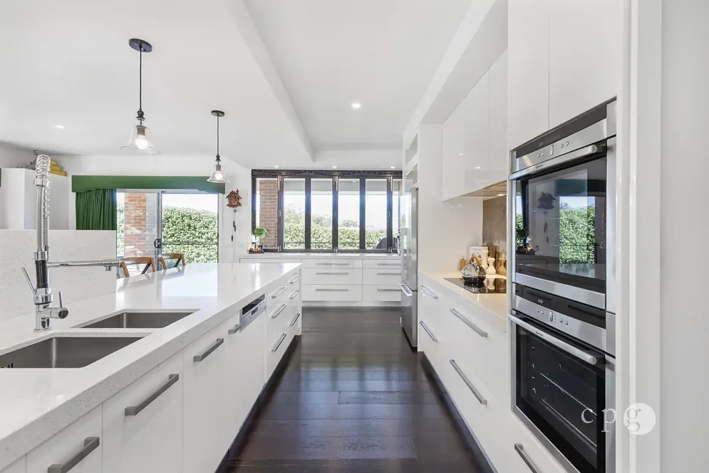 Campbells Creek 5غرفة نوم Elevated Family Living with Sweeping Views on 1,397m²