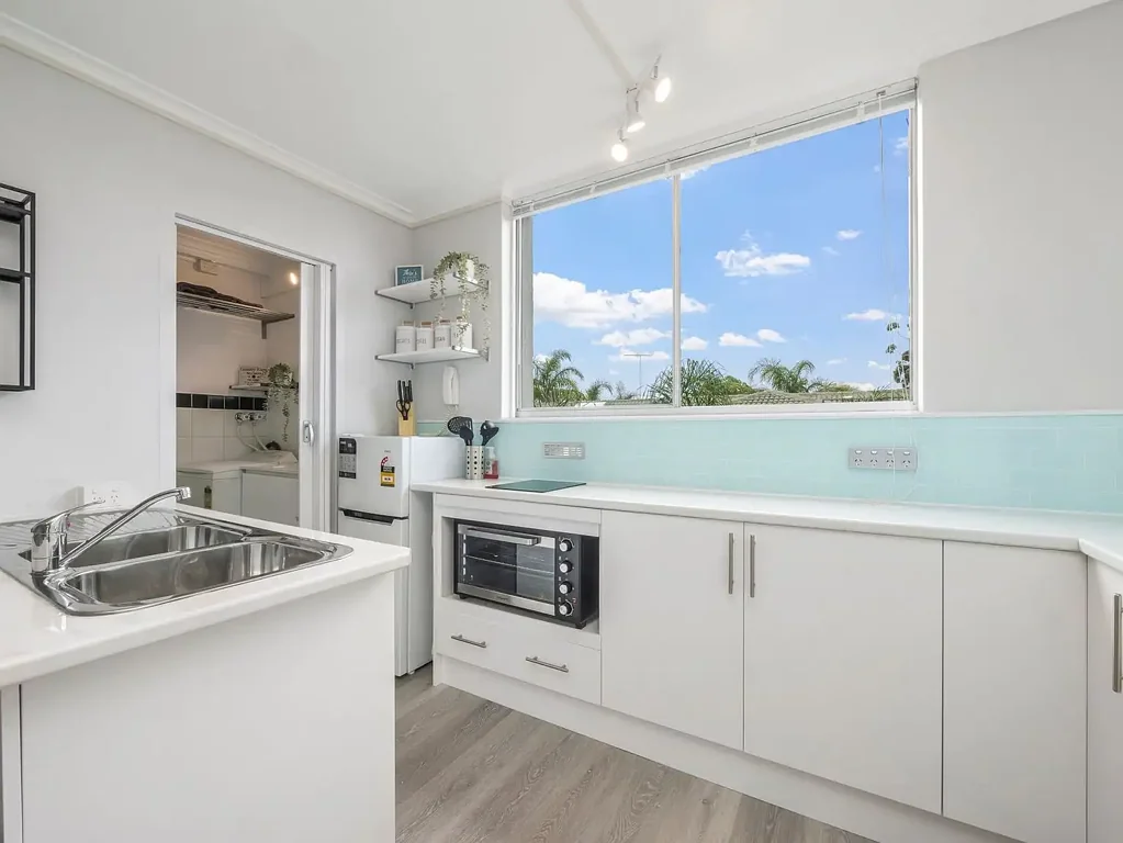 Renovated Fully Furnished Studio in Convenient Location