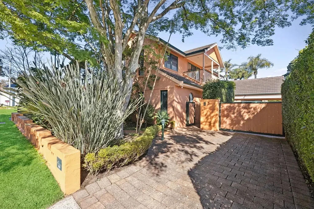 Pagewood 4 Slaapkamer Architecturally Designed Living With Poolside Entertaining