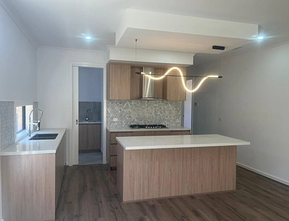 13 Brushton Street, Manor Lakes, South West Melbourne, 4 Kuwarto, 2 Banyo, House