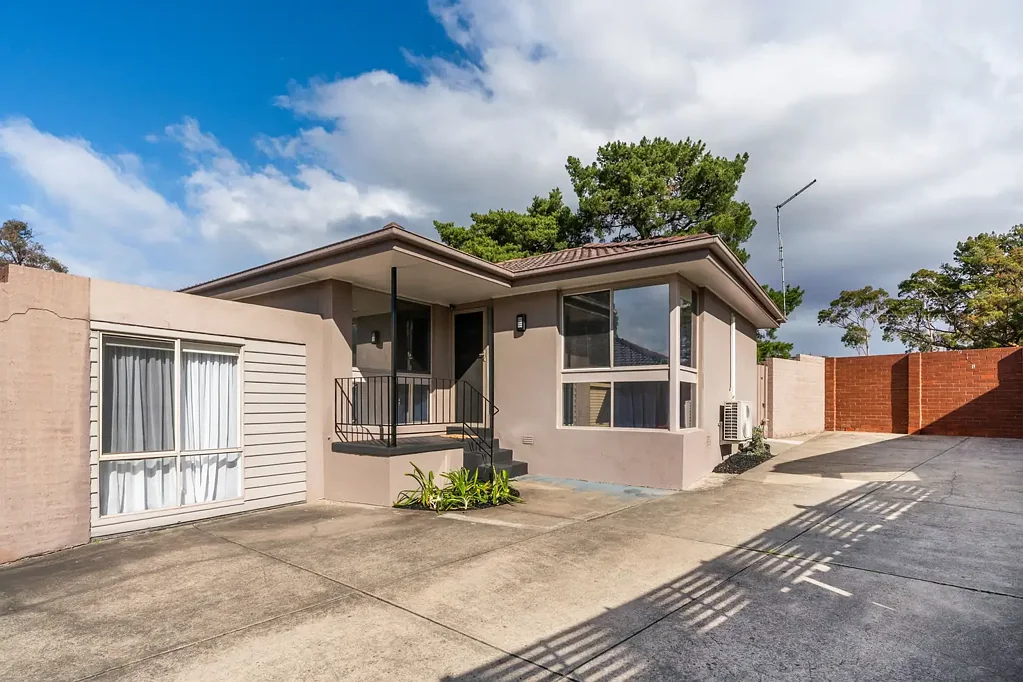 3/4 Clarinda Street, Somerville, VIC 3912