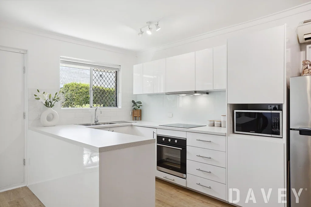 17/12 Hastings Street, Scarborough, WA 6019