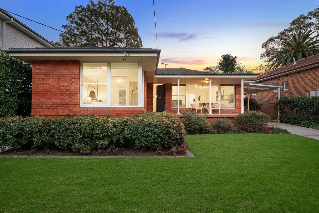 Wahroonga 3कमरा Family Oasis in Prized Location