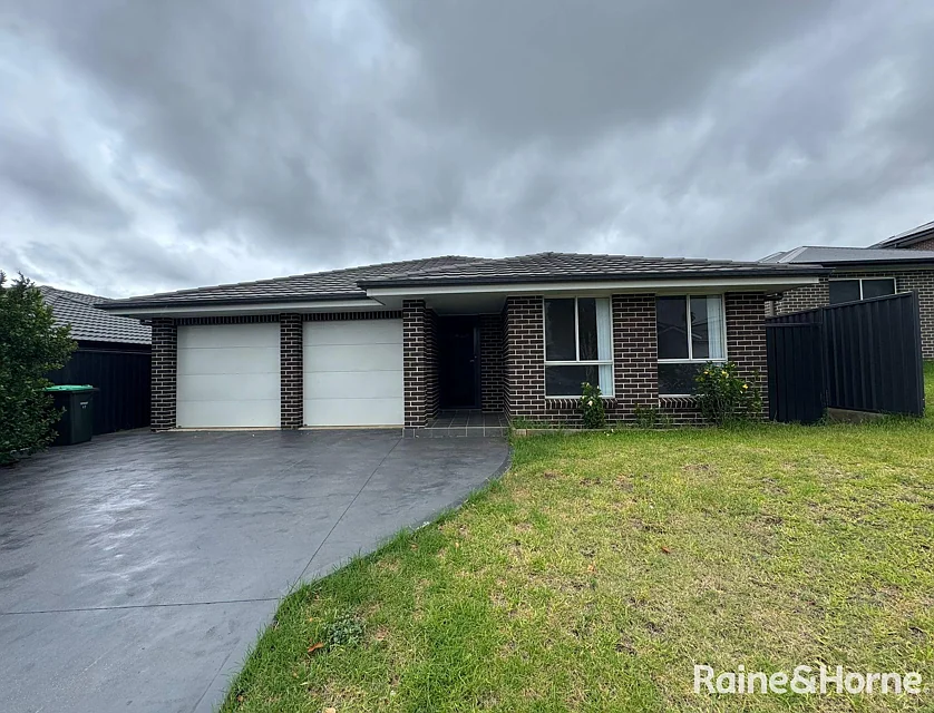 12 Cymbeline Street, Rosemeadow, Macarthur Region, 4部屋, 2バスルーム, House