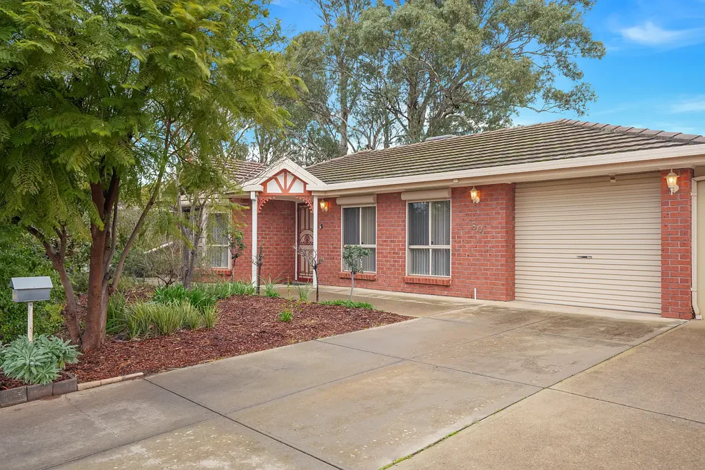 Andrews Farm 4कमरा Neat, Spacious & Move In Ready