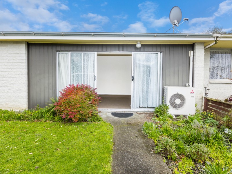 2/45 Royal Street, Upper Hutt, Upper Hutt, 2 कमरे, 1 बाथरूम