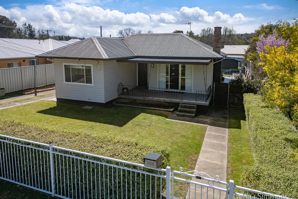 225 Dumaresq Street, Armidale, NSW 2350