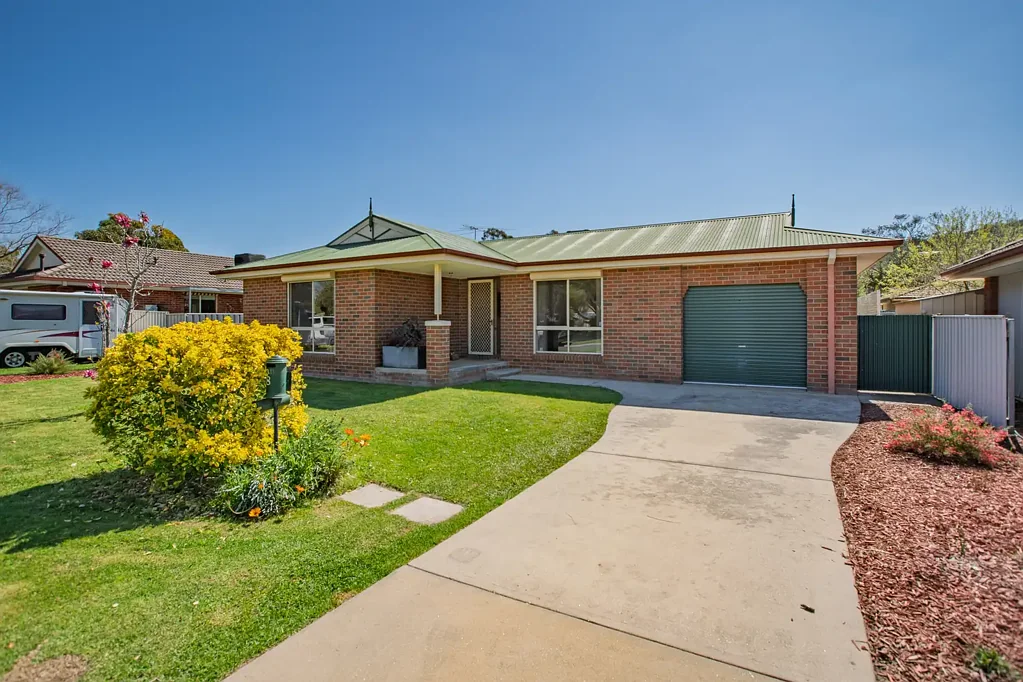 Springdale Heights 3Zimmer Flexible Family Living In a Court Location