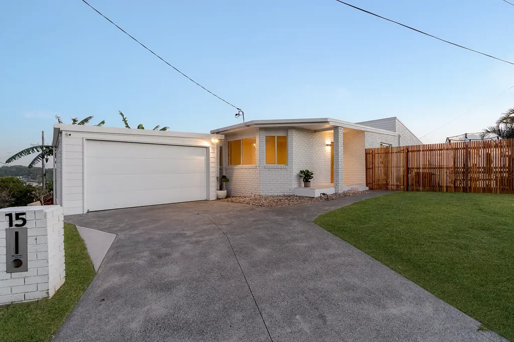 15 Hillcrest Avenue, Tweed Heads South, NSW 2486