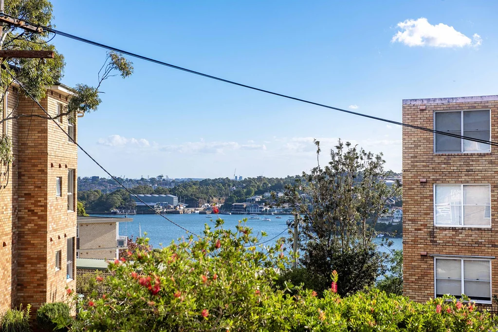 Harbour View Apartment in Prime Peninsula Location