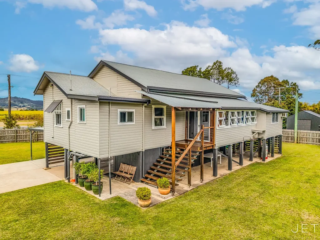 Condong 4 Bedroom Space, Charm & Convenience on 1,208m²