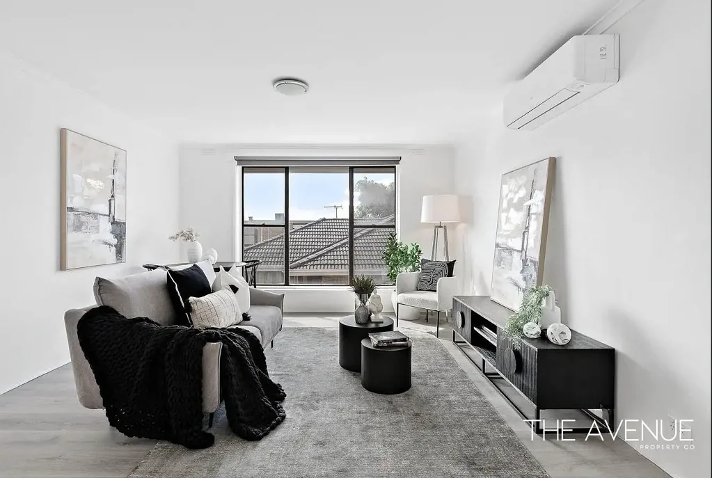 Spacious 2-Bedroom Apartment in the Heart of Mordialloc