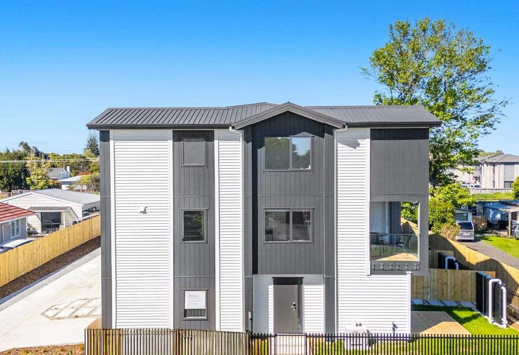 Manurewa 3房  Smart Design Home with Downstairs Ensuite