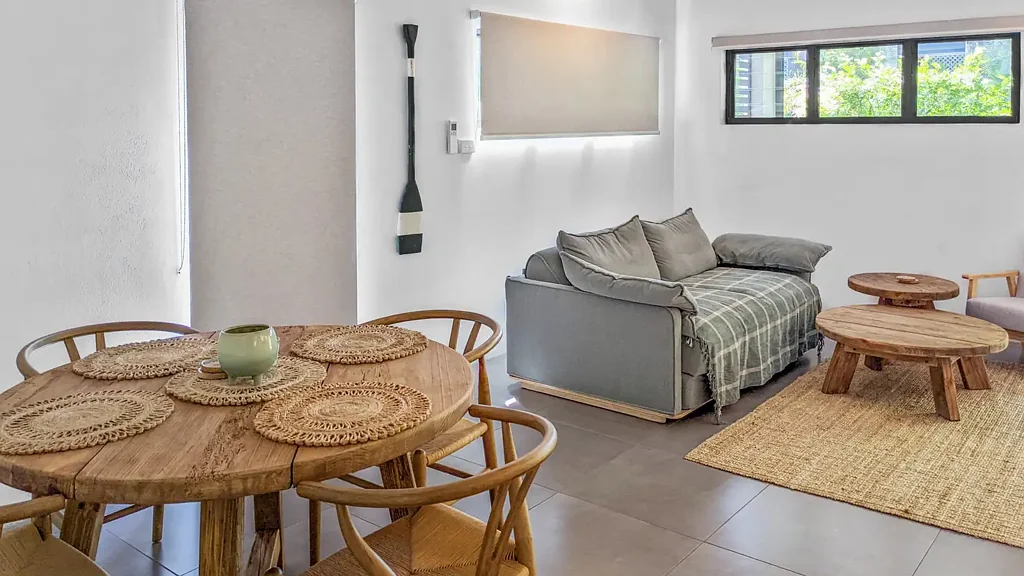 Port Douglas 2 Bedroom BEACHSIDE RESIDENTIAL GROUND FLOOR APARTMENT & PET FRIENDLY!