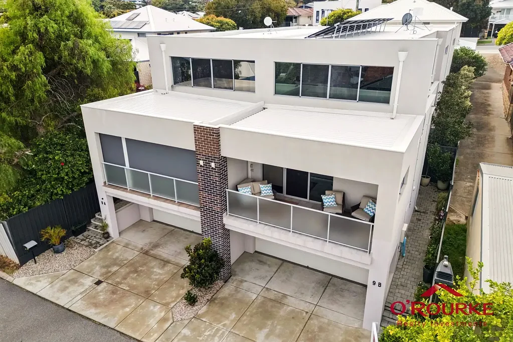 Scarborough 4ห้องนอน STUNNING ELEVATED COASTAL HOME