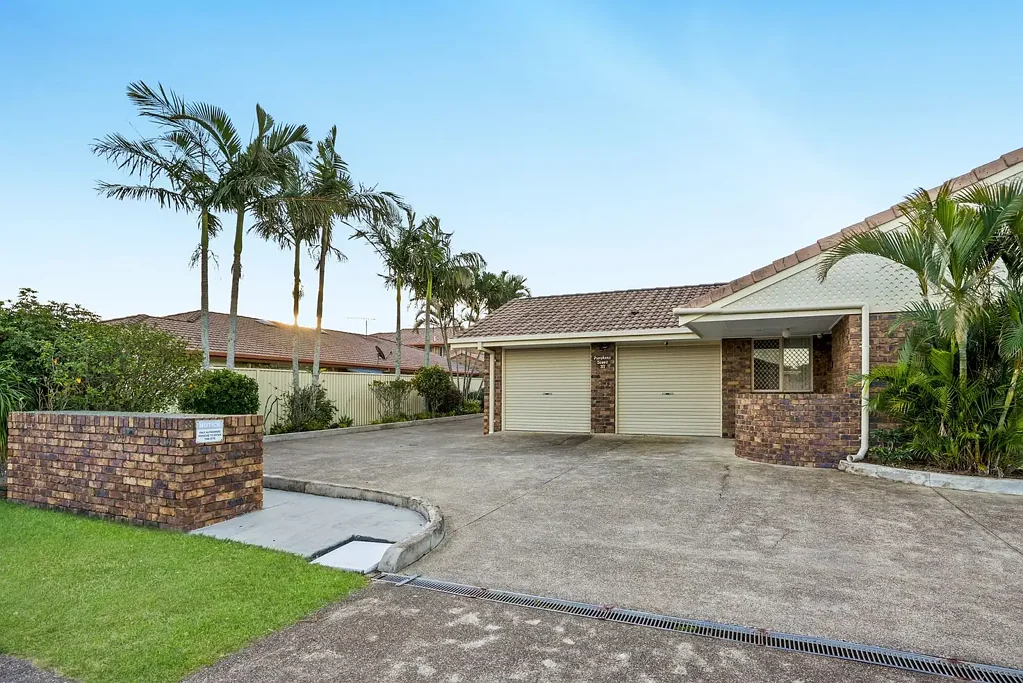Kippa-Ring 2 Slaapkamer A Much-Loved Villa Ready for Its Next Chapter