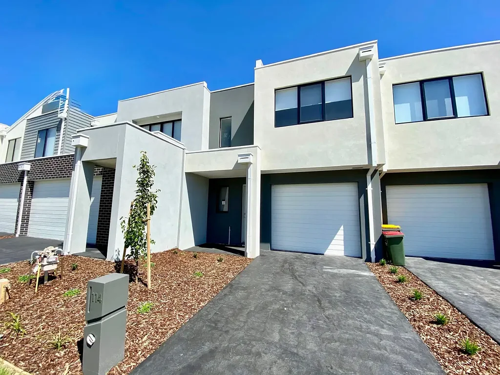 114 Willow Glen Boulevard, Cranbourne, VIC 3977