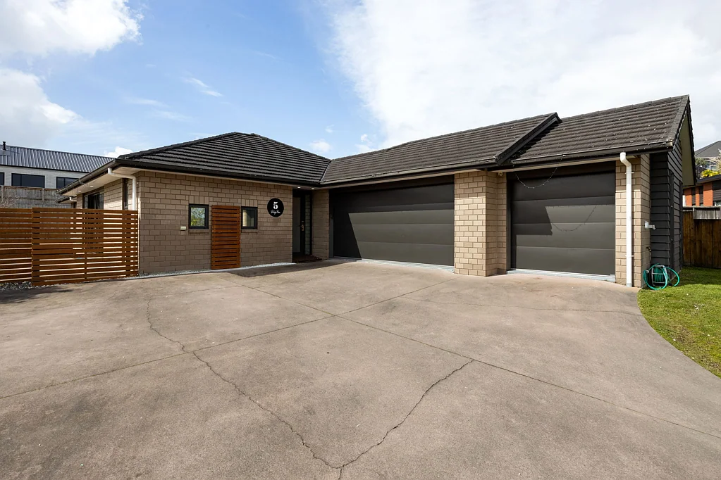 5 Vantage Place, Flagstaff, Hamilton, Waikato