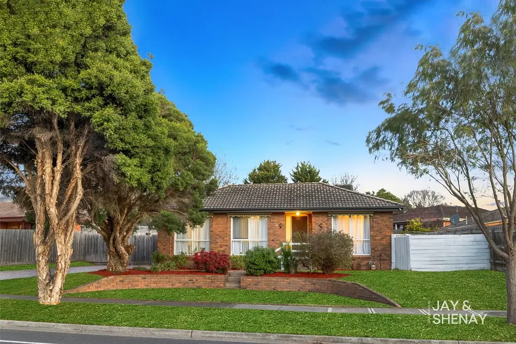 32 Shetland Street, Endeavour Hills, VIC 3802