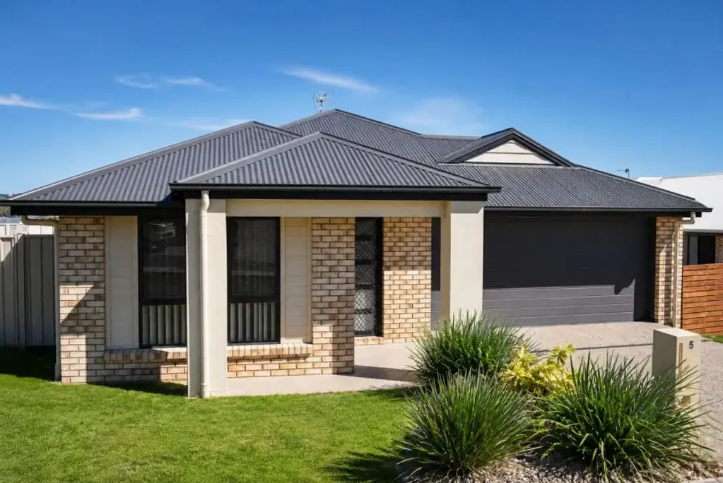 Contemporary Comfort with Low-Maintenance Appeal!