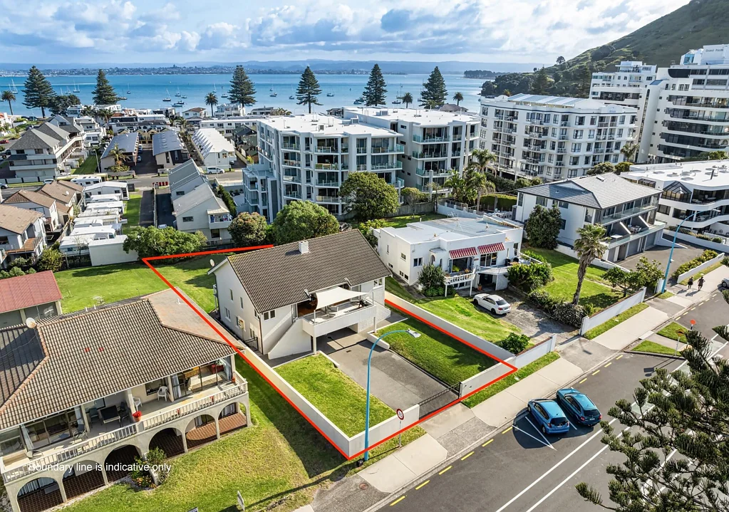 Mount Maunganui 5房  Tightly held waterfront