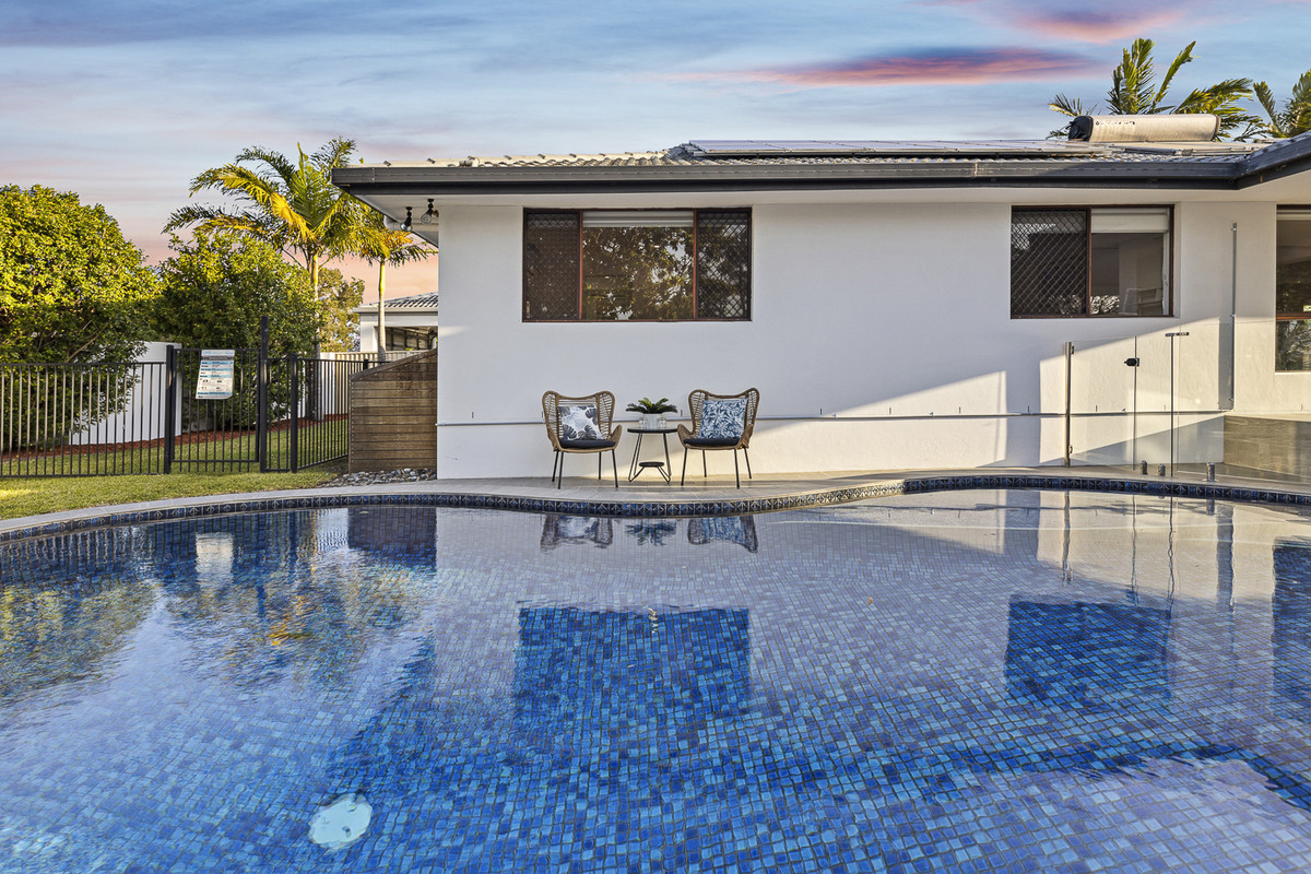 2 WAGTAIL CT, BURLEIGH WATERS QLD 4220, 0 ห้องนอน, 0 ห้องน้ำ, House