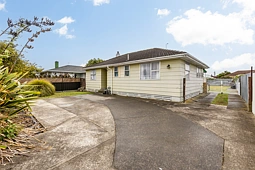 25 Curling Crescent, Onekawa