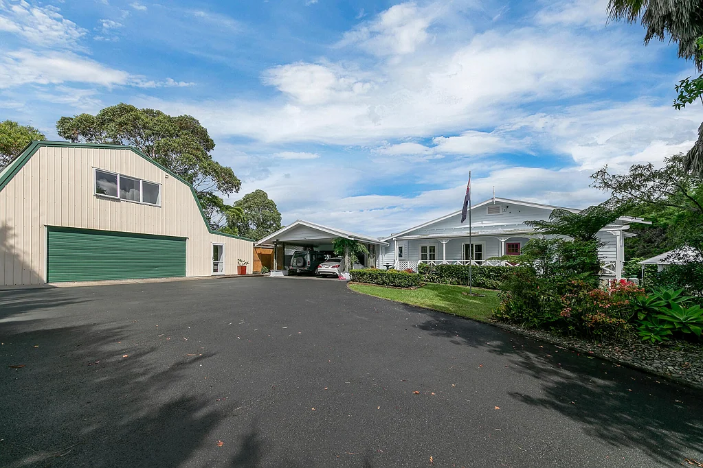 Paremoremo 8房  3 Separate Housing Options on 5 Acres