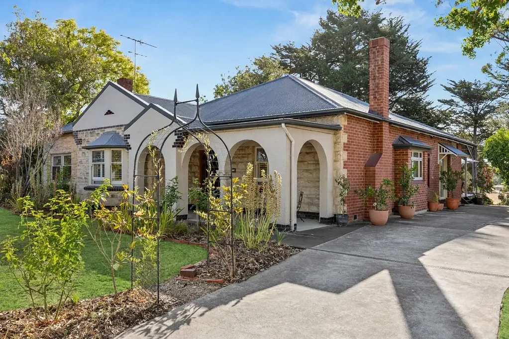10 Shepherd Rd, Chapel Hill, SA 5153