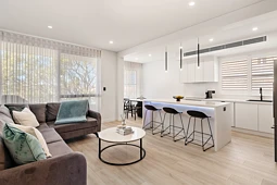 6/137 Clareville Avenue, Sandringham