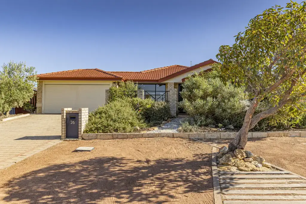 Ridgewood 4침실 CHARMING 4x2 FAMILY HOME WITH STUNNING VIEWS AND A POOL!