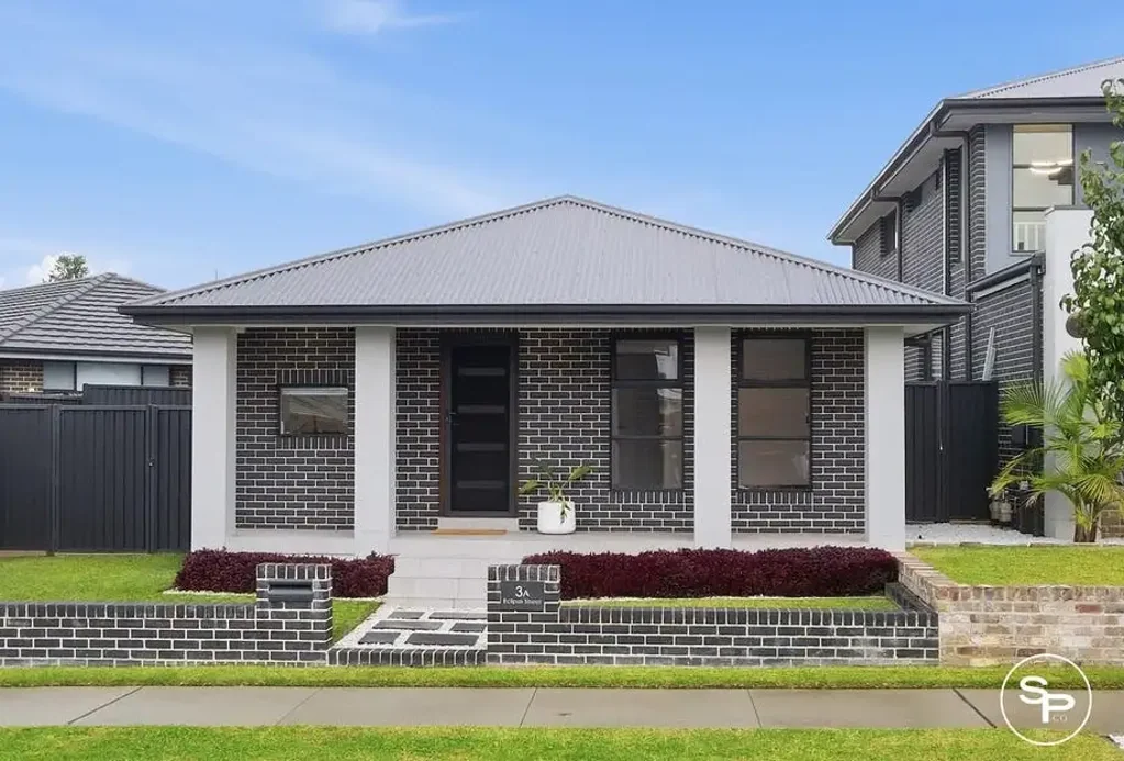Freestanding Granny Flat with Private Entrance