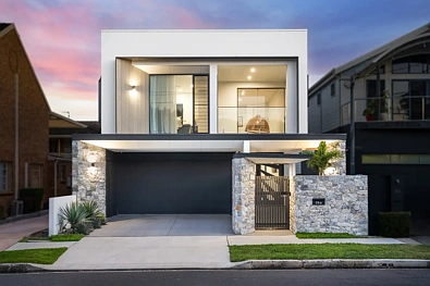 Merewether 4Moenga Luxury and Lifestyle in Every Detail