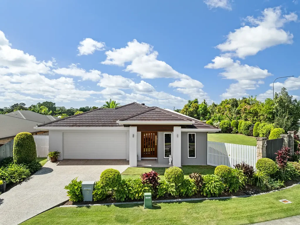 Beerwah 3Habitaciones Lush Gardens, Mountain Views & Room to Grow!