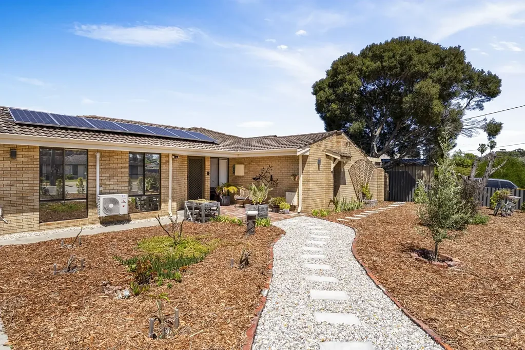 Craigie 3房  Peaceful culdesac sanctuary with a backyard you’ll love