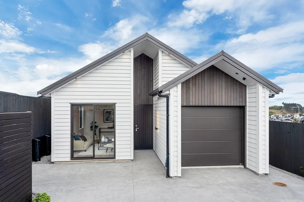 Orewa 4Kwarto Modern Living in Ara Hills !!